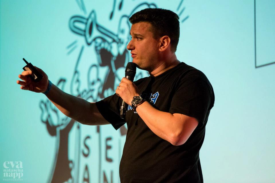 482537_340756369359558_1053013590_n